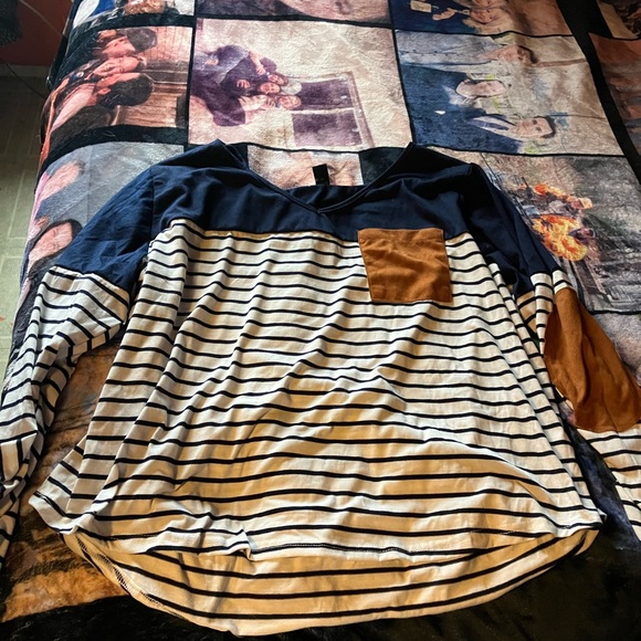 SHEIN long sleeve - Picture 1 of 2